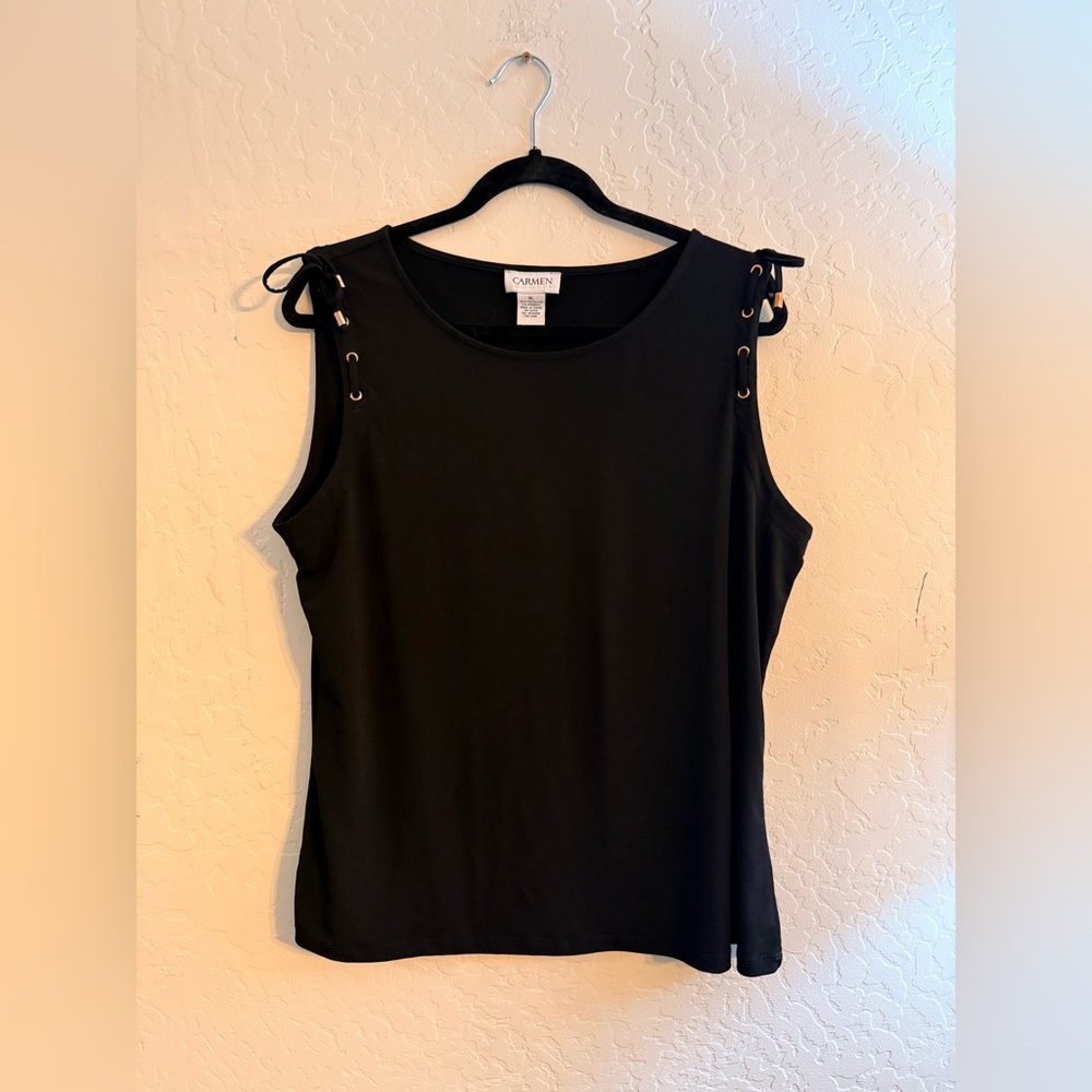 Black Sleeveless Top